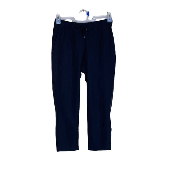 Lululemon On The Fly Crop Athletic Pants 23”: Black - Picture 1 of 7